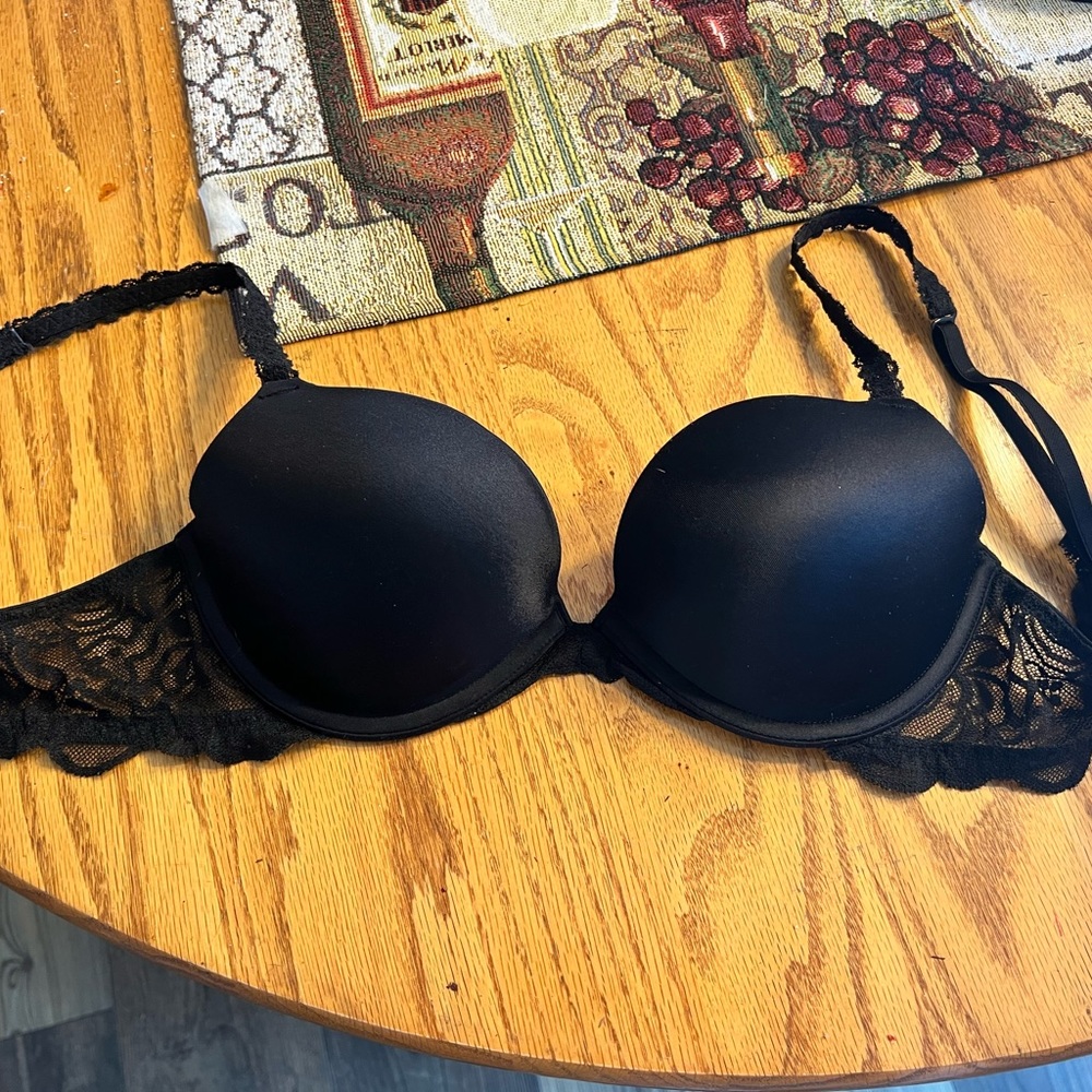 Victoria’s Secret push up bra